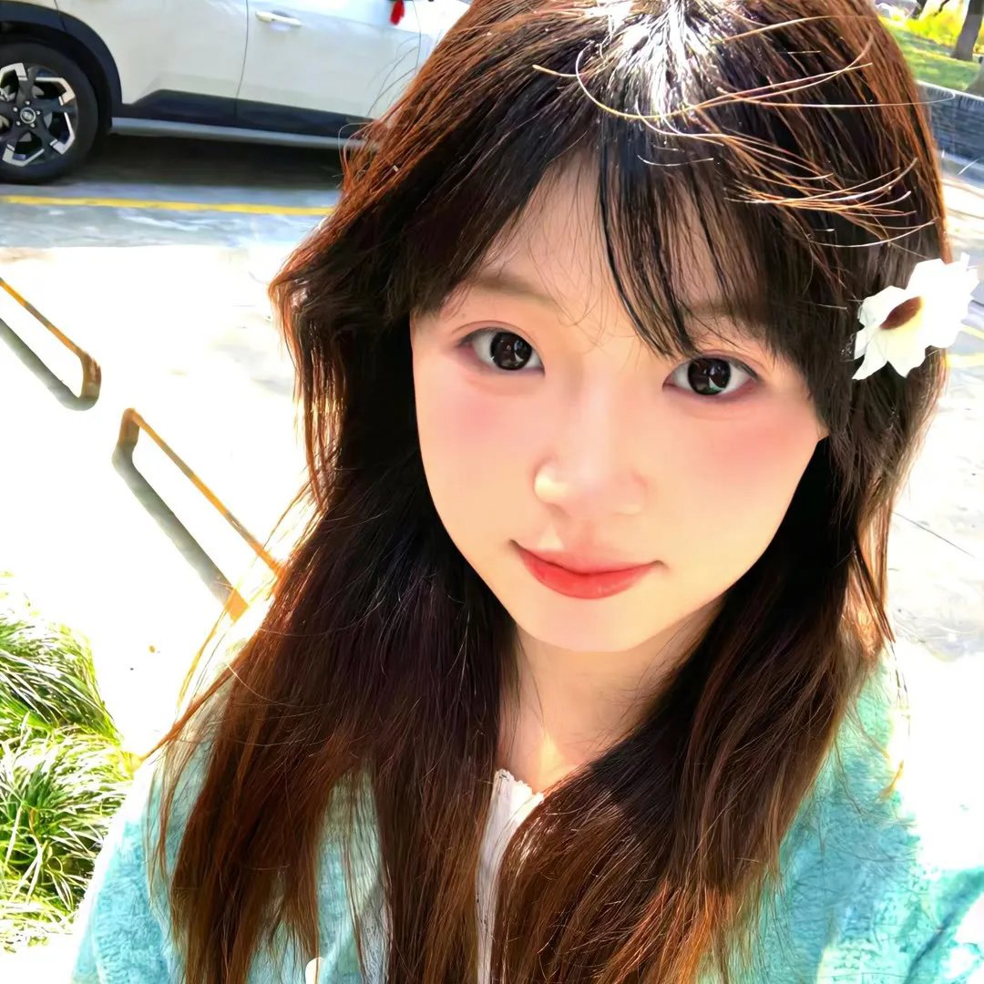 红色尾翼